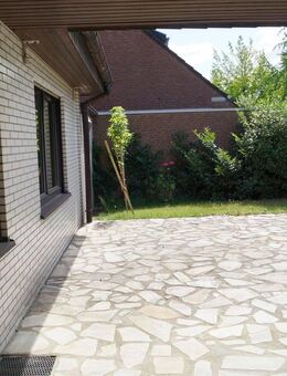 großes freistehendes EFH 247 m² mit Garage, Garten und Terrasse - Meerbusch