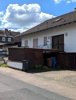 Charmantes Zweifamilienhaus mit Nebengebäude in 65606 Villmar-Weyer - Villmar (Marktflecken)