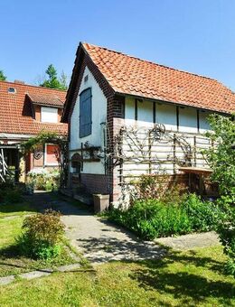 Schmuckstück zum Sanieren mit schönem Garten! - Lauenau