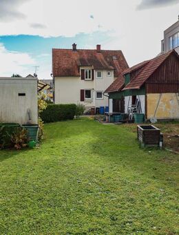 Freistehendes Einfamilienhaus mit großem Garten und vielseitigen Möglichkeiten - Konstanz