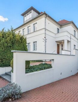 Provisionsfrei ! Außergewöhnliche Villa in Dahlem: Historische Eleganz trifft auf modernen Komfort - Berlin