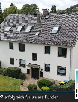 Für Kapitalanleger: Freistehendes Mehrfamilienhaus mit herrlichem Blick auf den Deister - Springe