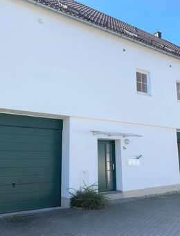 Zu vermieten! Große 2-Zimmer-Maisonette-Wohnung mit Dachterrasse - Nandlstadt