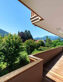 Großzügige 4-Zimmer-OG-Wohnung mit weitläufigem Panoramablick - Rottach-Egern