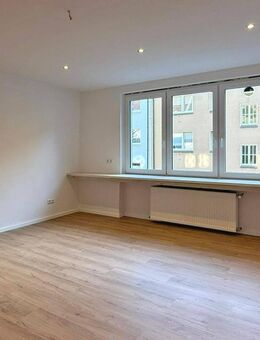 Erstbezug nach umfangreicher Sanierung - für Singles oder Paare - Essen