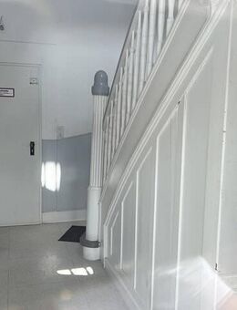 * ZWANGSVERSTEIGERUNG * Provisionsfrei für Erwerber * DG-Wohnung - Remscheid