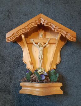 Handgeschnitztes HOLZKREUZ / CHRISTUSKREUZ zu verkaufen - Fürstenfeldbruck