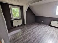 1,5 Zimmer Dachgeschoß Altbau in Wolfsbach - Bayreuth