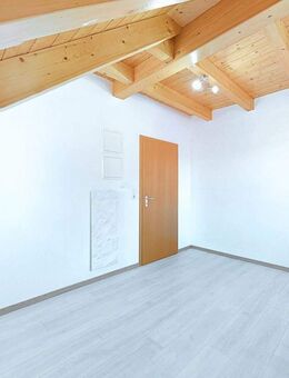 Leben, wo der Wein wächst - charmante DHH von 2002 in Traumlage! - Sommerach