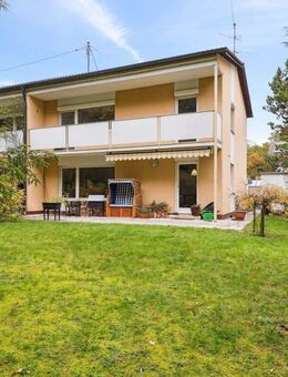 **Familienfreundliche Doppelhaushälfte mit idyllischem Garten in ruhiger Ottobrunn-Toplage** - Ottobrunn