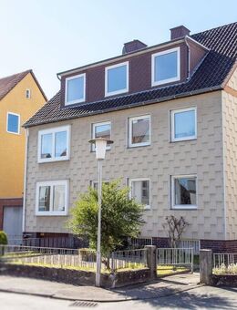 Drei Wohnungen, viele Möglichkeiten - Charmantes Mehrfamilienhaus für Familie & Kapitalanlage - Hessisch Oldendorf