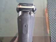 Verkaufe Braun Series 9 Rasierer - mit kleinen Beschädigungen - Vlotho