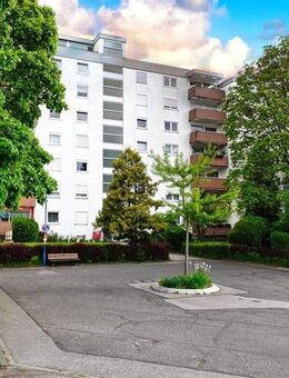 Gepflegte 3 Zi.-Wohnung mit Einbauküche und Balkon - Waldbronn