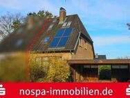 Solide Doppelhaushälfte in Neuberend bei Schleswig: Vollkeller, kompaktes Grundstück, Solarthermie - Neuberend