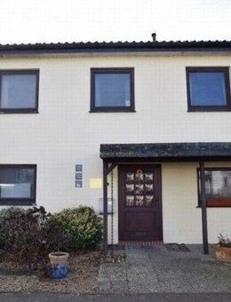 EFH in ruhiger Wohnstrasse mit unverbaubarem Blick aufs Feld - Weyhe