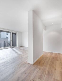 ERSTBEZUG - 3 Zimmer/ Zwei Balkone/ Einbauküche/ Aufzug/ Tiefgarage! - Düsseldorf