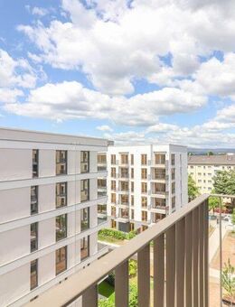 Penthouse-Luxus mit lichtdurchfluteten Räumen, Top-Ausstattung und großzügigem Balkon genießen - Frankfurt (Main)