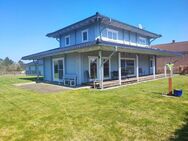 neuwertiges 140 qm Blockbohlen-Landhaus (ELW möglich) mit Stallgebäude und Weideland für 2 Pferde - Wassenberg