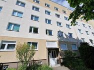 Nahe Uniklinik, drei Zimmer Wohnung mit offener Küche und Balkon! - Magdeburg