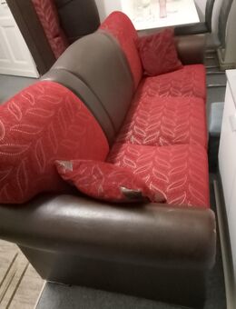 Moderner Sessel rot-schwarz, gemütlicher Wohnzimmersessel - Berlin