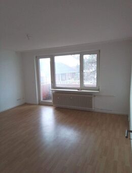 Helle 2-Zimmer-Wohnung mit Balkon in Celle - Celle