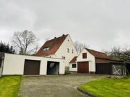 Haus mit Nebengebäude und Doppelgarage ! - Nieheim