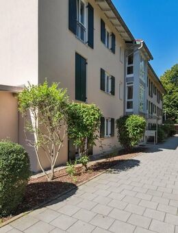 Provisionsfrei - Helle Wohnung in ruhiger Lage, mit klugem Schnitt und Süd-Balkon - Holzkirchen (Regierungsbezirk Oberbayern)