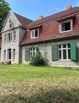 SCHLAFENDE SCHÖNHEIT MIT SANIERUNGSBEDARF - Bobitz