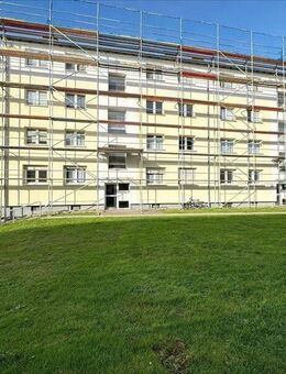 Geräumige 2,5-Zimmer-Wohnung mit Balkon! - Leverkusen