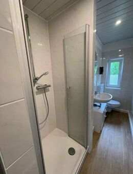 san. AB 4-Zi. Etagenwohnung 1.OG, 2 Bäder, 2 Balkone in ruhiger Lage - Dresden