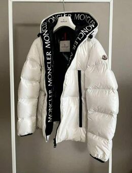Moncler Winterjacke Gr.M - Kassel