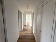 Sehr gut geschnittene 4 Zimmer Wohnung mit tollem Blick und frisch renoviert - Regensburg