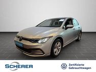 VW Golf, 1.5 TSI Life, Jahr 2020 - Aschaffenburg