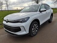 VW Tiguan, 2.0 TDI Life GV5, Jahr 2024 - Achern