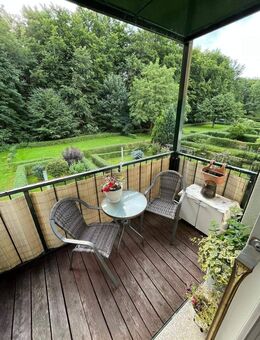 Gemütliche 2,5-Zimmer-Wohnung mit Balkon, Garage und Möblierung – im Süden von Schwerin - Schwerin