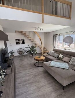 Exklusive Maisonettewohnung 185 m² in Pforzheim, Garage, EBK, Garten, 2 Bäder, Fußbodenh. - Pforzheim