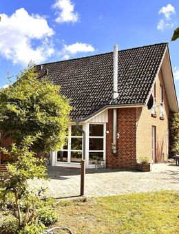 Erstbezug nach Renovierung: Elegantes EFH mit Süd-Westterrasse, Kamin und Gartenparadies - Oberkrämer