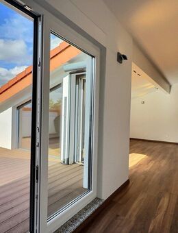 Neuwertige Penthousewohnung in Top-Lage von Saarbrücken, Am Homburg - Saarbrücken