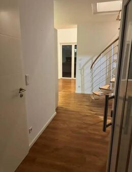 Moderne 2-Zimmer-Maisonette mit Balkon Fußbodenheizung & Top-Lage in Berlin-Kaulsdorf – Zweitbezug - Berlin