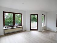 Sehr schöne renovierte 2 Zimmer-Wohnung mit Balkon + neuer Einbauküche + Stellplatz! - Idstein