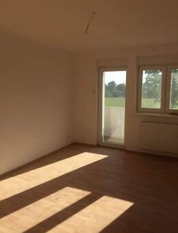 Müncheberg, top Neubau, Wohnung:60m² gr. 2 1/2 Zimmer, tolle gr.Wohnessküche Bad, Balkon, 60qm für 793,- € warm inkl. Fahrstuhl & Stellplatz - Müncheberg