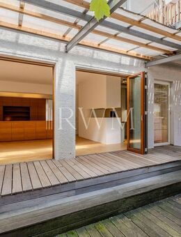 Im Lehenviertel: Wunderschöne große 3,5-Zimmer-Loftwohnung mit Terrasse im Zen-Garten-Stil - Stuttgart