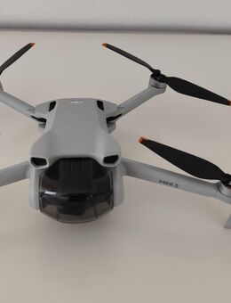 DJI Mini 3 Fly More Combo (DJI RC) - Gottenheim