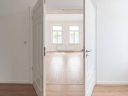 FAMILIENTRAUM AM STADTRAND // Komfortable 4-Raum-Wohnung mit Tageslichtbad, Balkon & 2 Stellplätzen - Leipzig