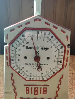 Alte Haushaltswaage (metall, beige mit roter Schrift), gebraucht - Hannover