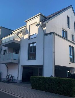 SANKT AUGUSTIN tolle 3 Zimmer-Wohnung mit 97 m², Einbauküche, 2 Balkon, 2 Bäder, Kfz-Stellpl. Keller - Sankt Augustin
