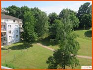2 Raumwohnung// Schlafzimmer mit Ankleide// Balkon// im Grünen - Gera