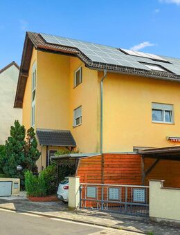 Drei-Zimmer-Wohnung mit bestem Fernblick und Balkon - Nidderau