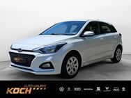 Hyundai i20, 1.2 Select, Jahr 2019 - Ellwangen (Jagst)