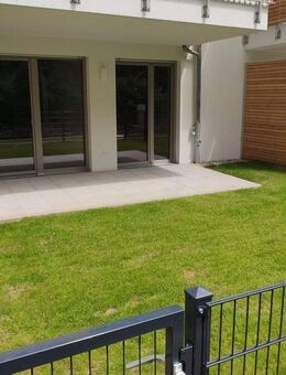 Hübsche, neu errichtete 2-Zimmer-Wohnung mit Garten und Tiefgarage in ruhiger Lage von Zirndorf - Zirndorf